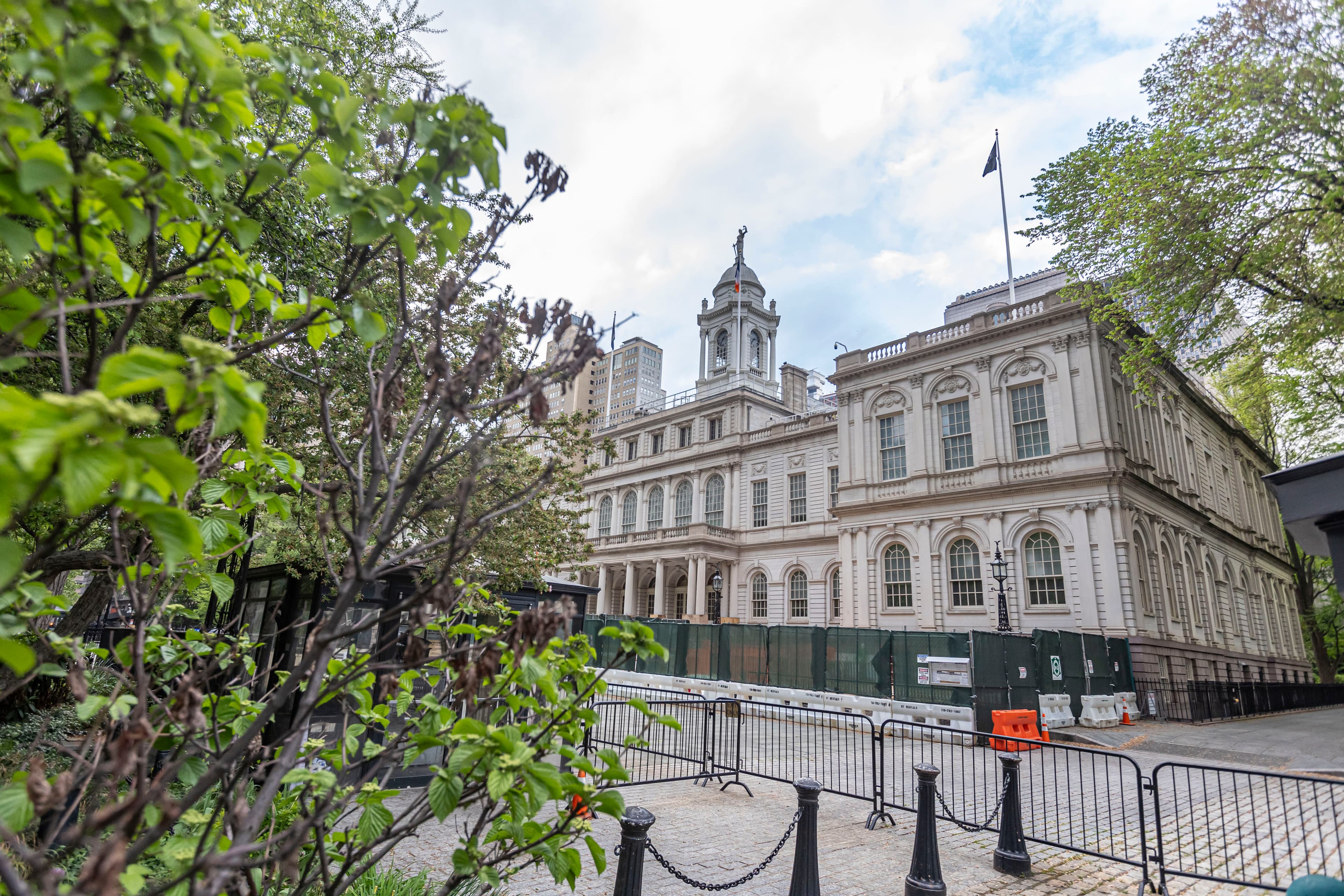 NYC lawmakers set to give themselves 18% pay hike, their first raise in a decade