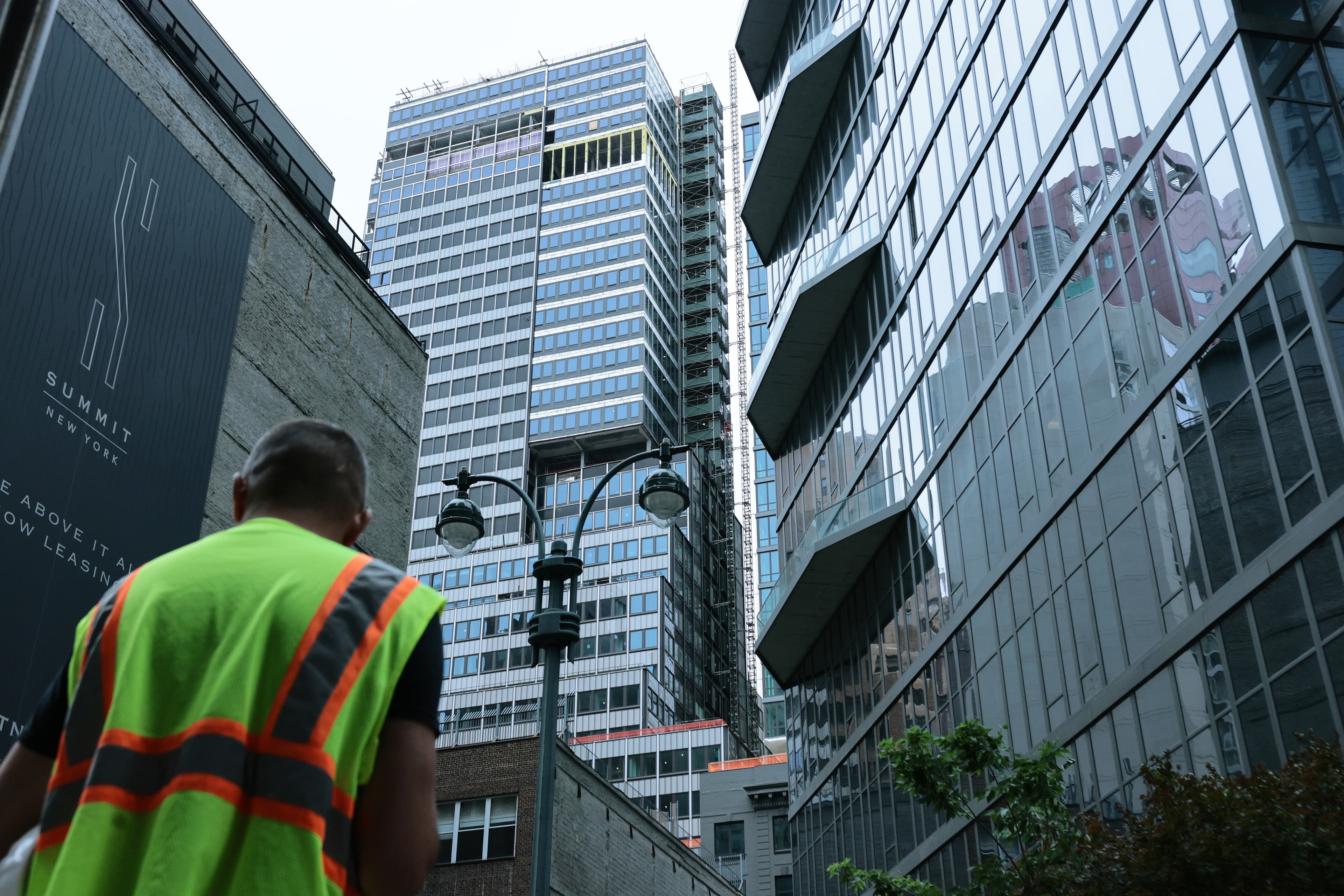 Engineer behind buckled high-rise says crucial reinforcing steel was 'never installed'